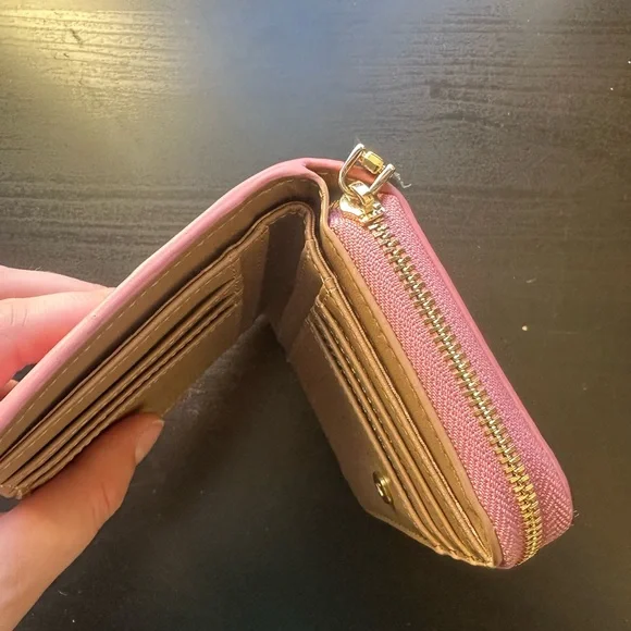 AK Anne Klein Pink Classic Zip Side Snap Wallet EUC - Picture 5 of 7